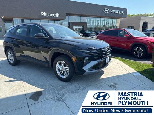 Phantom Black 2026 Hyundai TUCSON SE