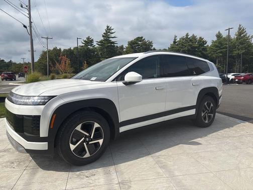 Snow White Pearl 2026 Hyundai IONIQ 9 SE