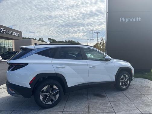 2026 Hyundai TUCSON SEL Premium