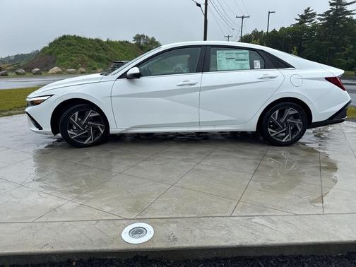 2025 Hyundai ELANTRA HEV Limited