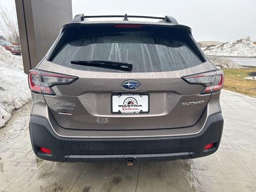 Brilliant Bronze Metallic 2023 Subaru Outback Premium