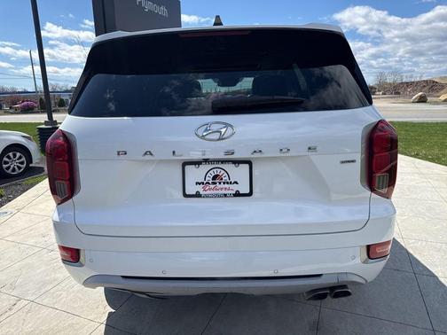 White 2022 Hyundai PALISADE Limited