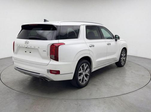 White 2022 Hyundai PALISADE Limited