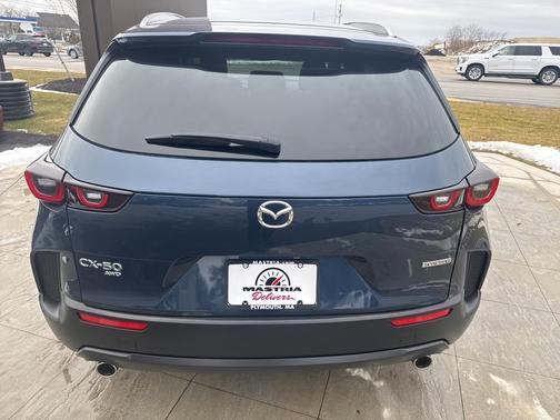 2025 Mazda CX-50 2.5 S Preferred Package