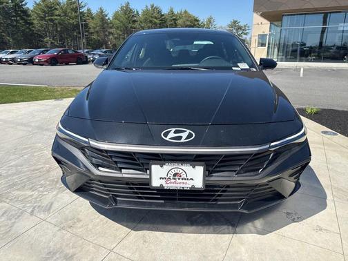 Black 2026 Hyundai ELANTRA HEV SEL Sport