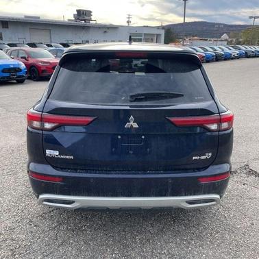 2023 Mitsubishi Outlander PHEV SE