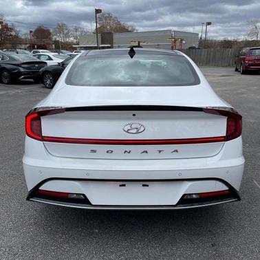 2023 Hyundai SONATA Hybrid Limited