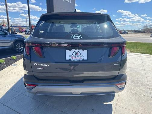 Gray 2026 Hyundai TUCSON SE