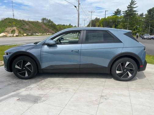 2025 Hyundai IONIQ 5 SE