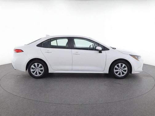 Ice 2024 Toyota Corolla LE