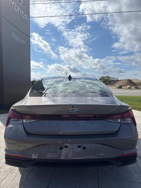 2021 Hyundai ELANTRA SEL