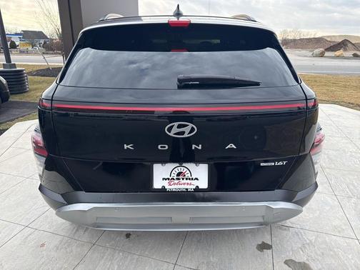 2024 Hyundai KONA Limited