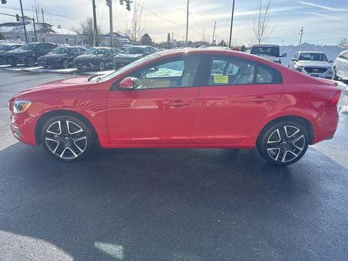 2017 Volvo S60 T5 Dynamic