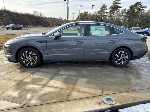 2026 Hyundai SONATA Hybrid Blue