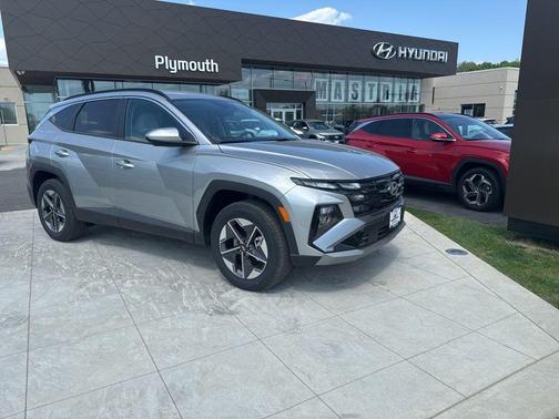 Shimmering Silver 2026 Hyundai TUCSON SEL