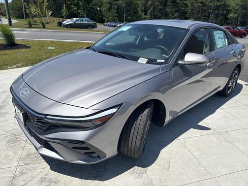 2025 Hyundai ELANTRA HEV Limited