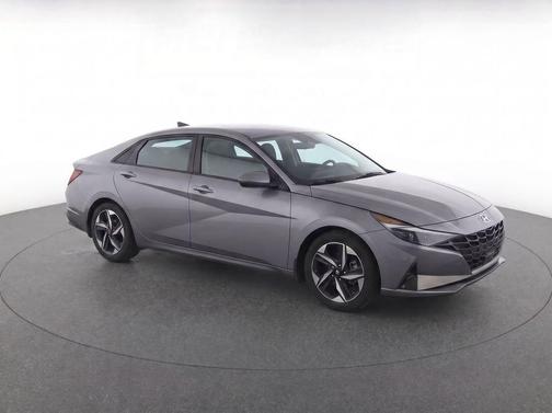 Metal 2023 Hyundai ELANTRA SEL