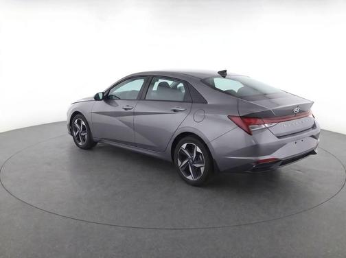 Metal 2023 Hyundai ELANTRA SEL
