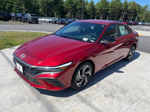 2025 Hyundai ELANTRA SEL Sport