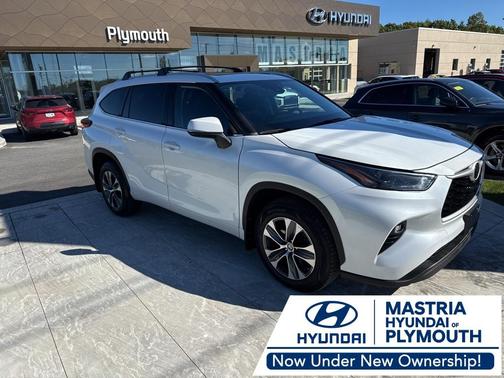 2022 Toyota Highlander XLE