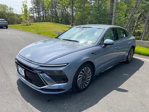 2024 Hyundai SONATA Hybrid SEL