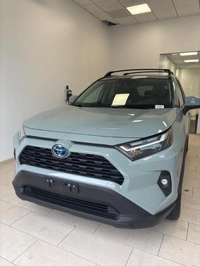 2022 Toyota RAV4 Hybrid XLE Premium