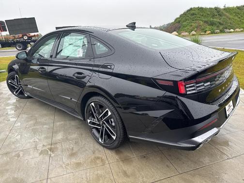 2025 Hyundai SONATA N Line