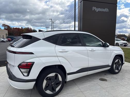 2024 Hyundai KONA EV SEL