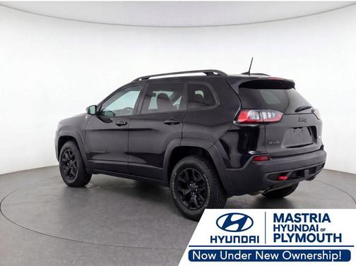 Diamond Black 2022 Jeep Cherokee Trailhawk