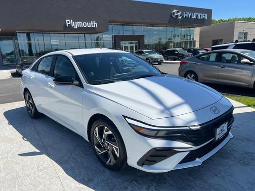 2025 Hyundai ELANTRA SEL Sport