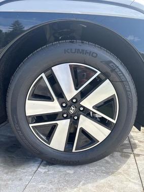 Cyber Gray 2026 Hyundai IONIQ 9 SEL