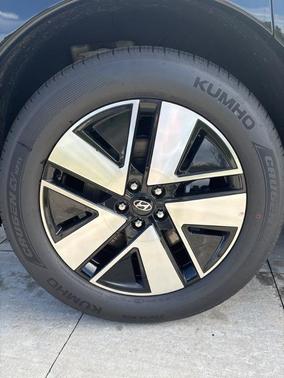 Cyber Gray 2026 Hyundai IONIQ 9 SEL