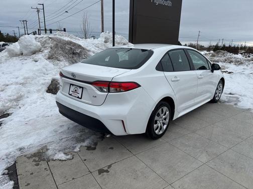 White 2024 Toyota Corolla LE