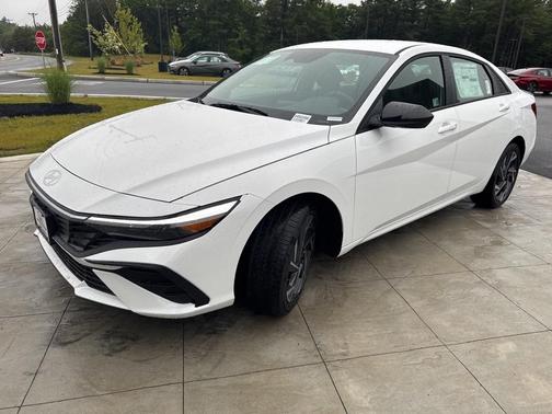 2025 Hyundai ELANTRA HEV SEL Sport