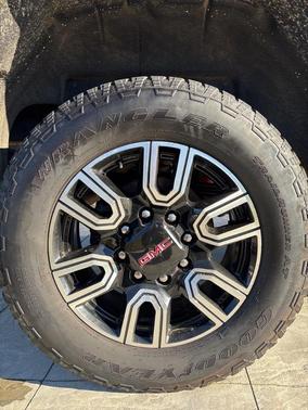 2022 GMC Sierra 2500 AT4