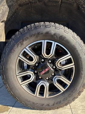 2022 GMC Sierra 2500 AT4