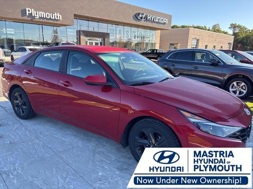 2022 Hyundai ELANTRA SEL