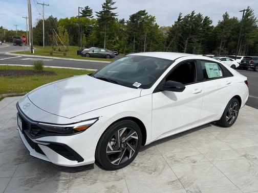2025 Hyundai ELANTRA HEV SEL Sport