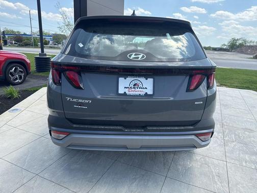 Hampton Gray 2026 Hyundai TUCSON SE
