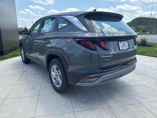 Hampton Gray 2026 Hyundai TUCSON SE