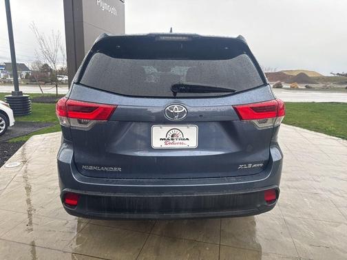 Shoreline Blue Pearl 2019 Toyota Highlander XLE
