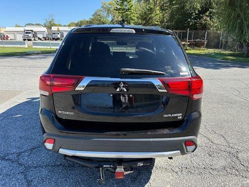 2017 Mitsubishi Outlander SE