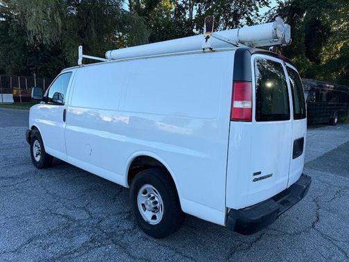 2010 Chevrolet Express 2500 Work Van