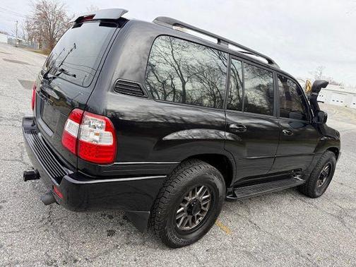 2000 Toyota Land Cruiser Base