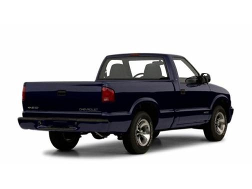 2001 Chevrolet S-10 Base