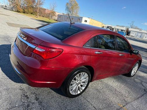 2013 Chrysler 200 Limited
