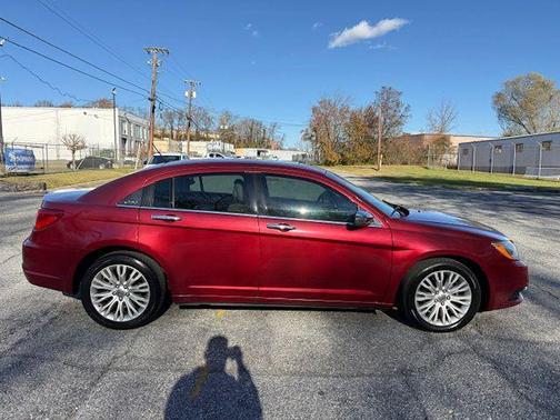 2013 Chrysler 200 Limited