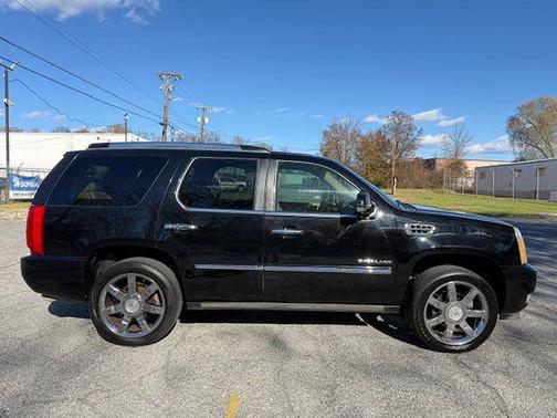 2011 Cadillac Escalade Premium