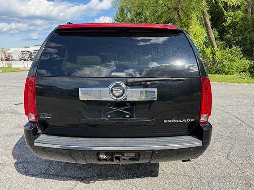 2008 Cadillac Escalade Base
