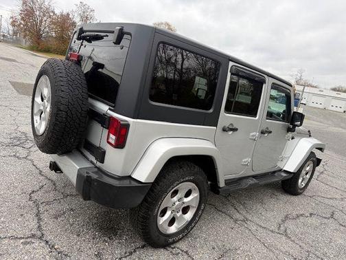 2012 Jeep Wrangler Unlimited Sahara